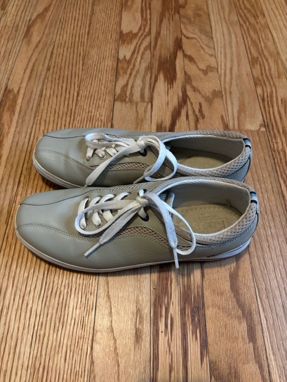 Women’s Keds Leather Sneakers size 8.5 - Picture 3 of 5